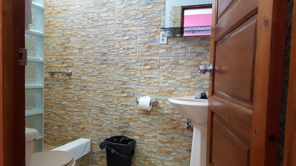 Anchorage Beach Resort كاي كولكر المظهر الخارجي الصورة