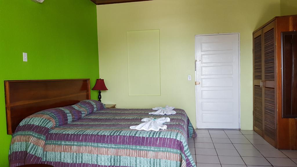 Anchorage Beach Resort كاي كولكر المظهر الخارجي الصورة