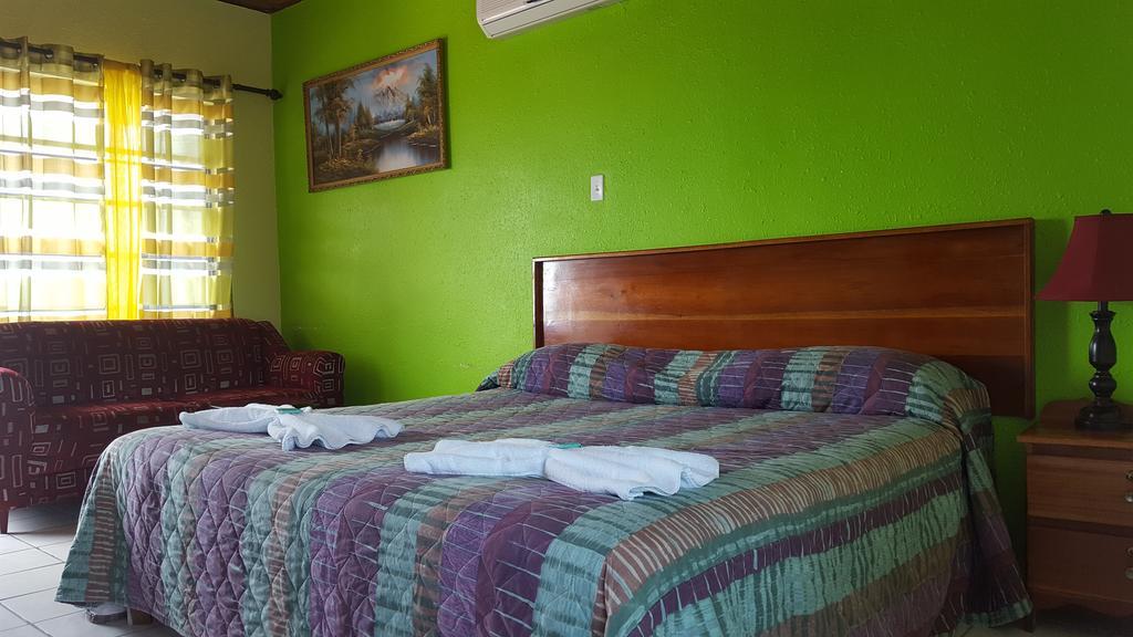Anchorage Beach Resort كاي كولكر المظهر الخارجي الصورة
